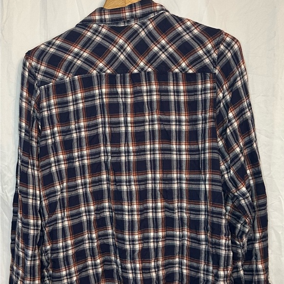 Universa Thread Women’s plaid button down shirt size XL - Picture 7 of 12
